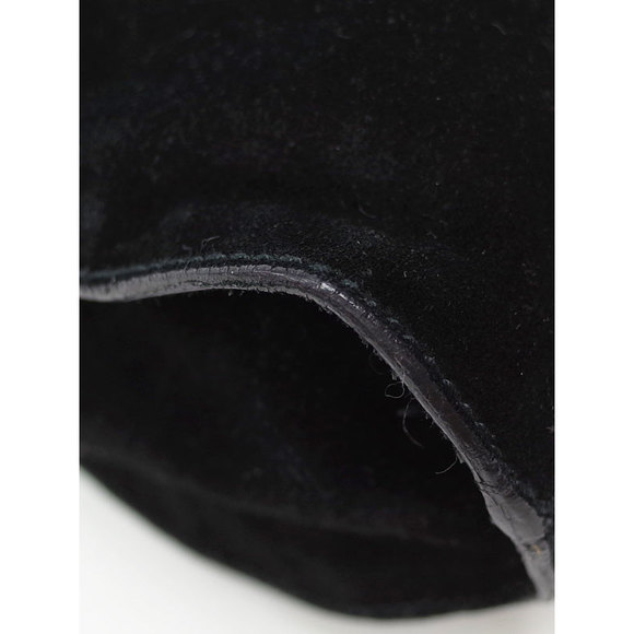 Gucci Suede Handbag - Picture 9 of 9